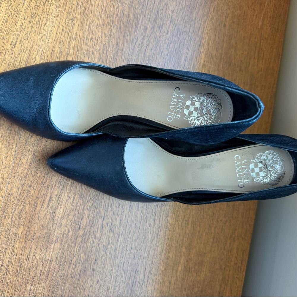 Vince Camuto Black Pointed Toe Heels
